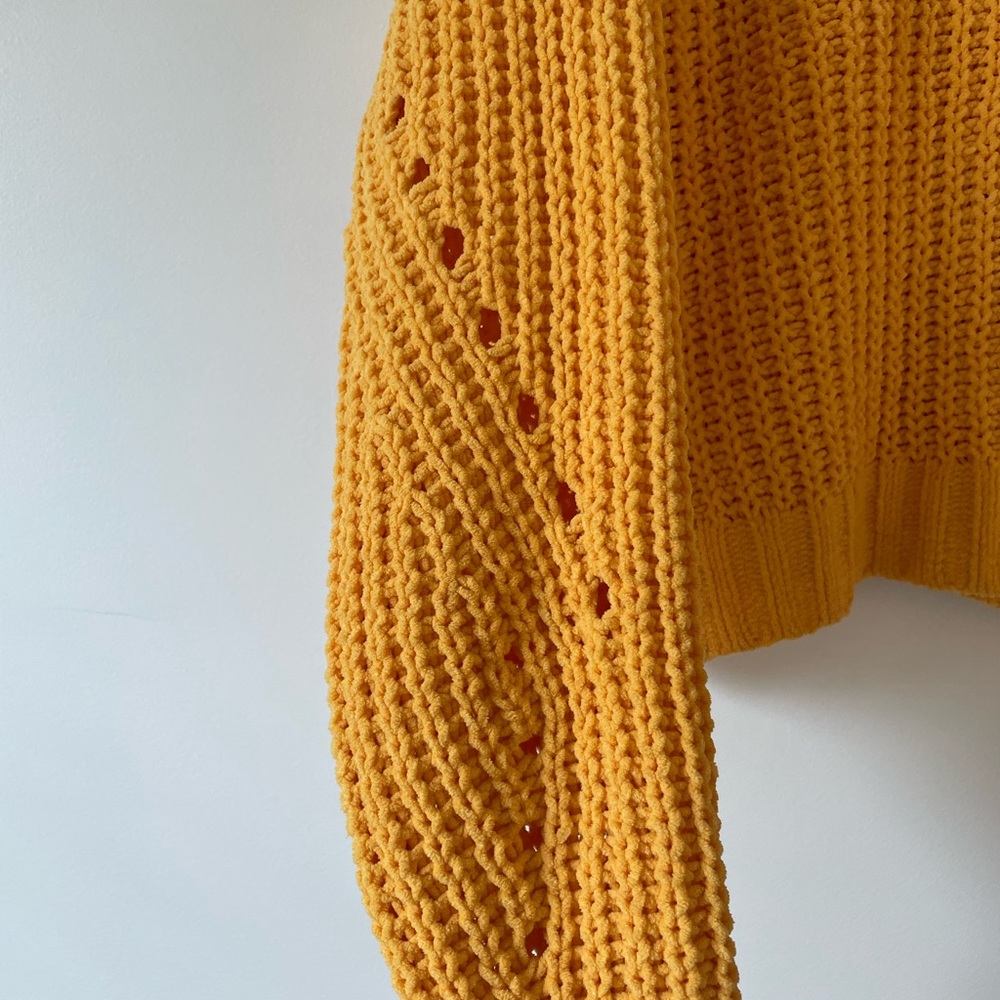Hollister Orange Sweater 🚫 SOLD - Picture 3 of 6